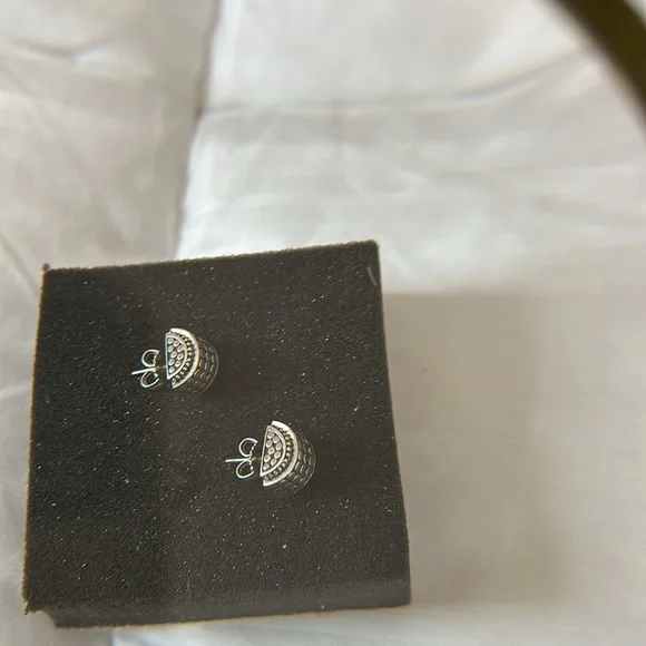 John Hardy Earrings - Picture 7 of 8